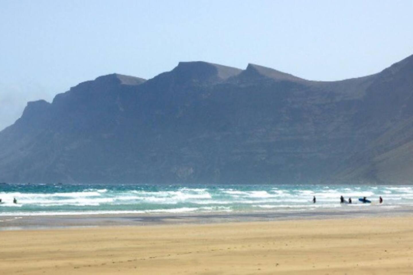 דירות Famara Surf Wifi מראה חיצוני תמונה