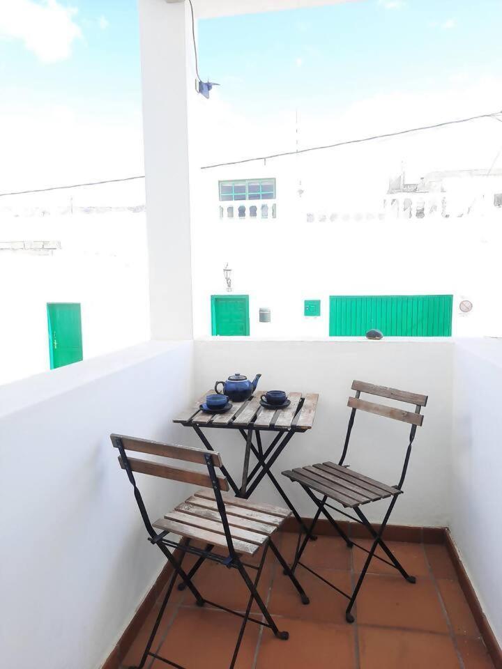 דירות Famara Surf Wifi מראה חיצוני תמונה